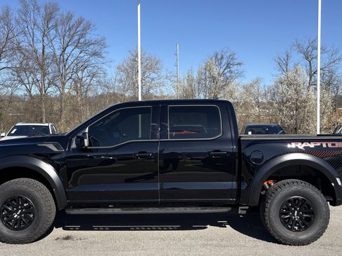 Used 2025 Ford F150 Raptor AWD/4WD image 7