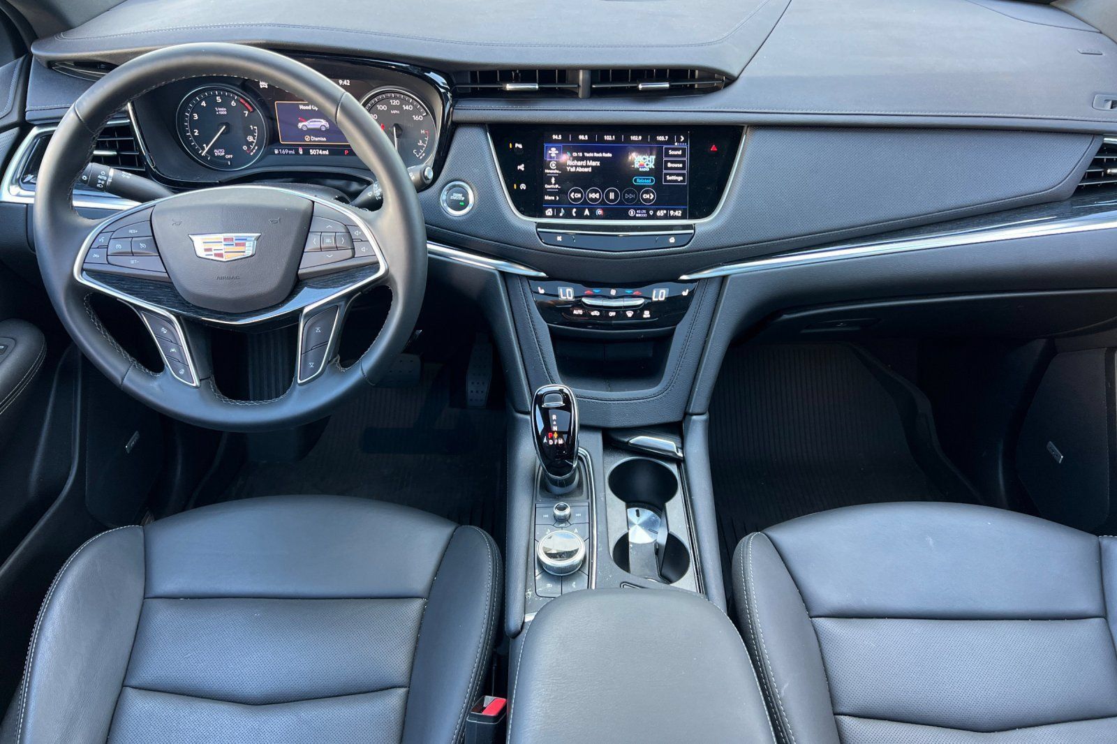 Used 2025 Cadillac XT5 Premium Luxury w/ Technology Package AWD/4WD image 14