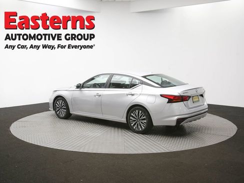 Used 2024 Nissan Altima 2.5 SV image 60