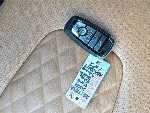 Certified 2024 Ford Edge Titanium w/ Titanium Elite Package image 31