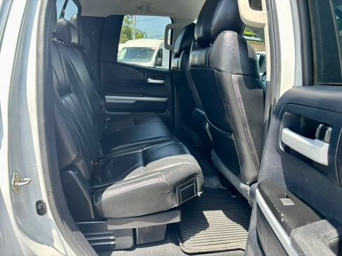 Used 2016 Toyota Tundra SR5 w/ SR5 Upgrade Package AWD/4WD image 17