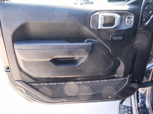 Used 2024 Jeep Wrangler Unlimited AWD/4WD image 23