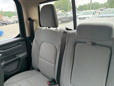 Used 2020 RAM 1500 Big Horn AWD/4WD image 11