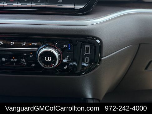 New 2026 GMC Sierra 1500 SLT AWD/4WD image 17