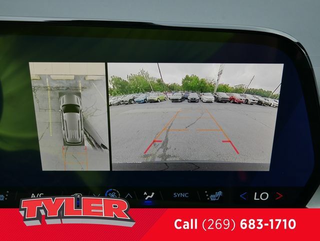 New 2026 Chevrolet Traverse LT w/ Driver Confidence Package AWD/4WD image 55