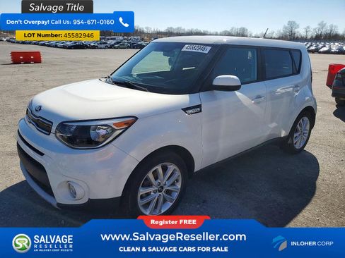 Used 2019 Kia Soul + image 1