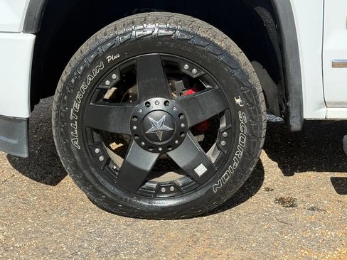 Used 2014 GMC Sierra 1500 SLT w/ All-Terrain Package image 11