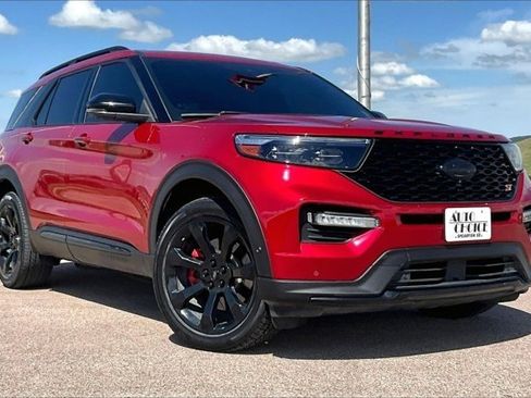 Used 2020 Ford Explorer ST w/ ST Street Pack AWD/4WD image 3