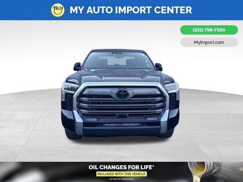 Used 2025 Toyota Tundra Limited AWD/4WD image 2