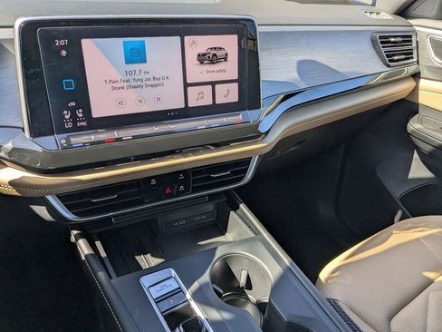 New 2026 Volkswagen Atlas Cross Sport SE image 21