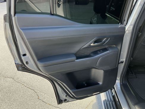 Used 2024 Lexus GX 550 w/ Accessory Package (31) AWD/4WD image 26