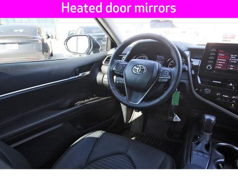 Used 2024 Toyota Camry SE image 12