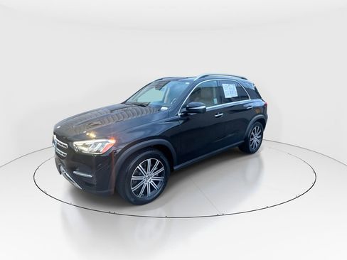 Used 2024 Mercedes-Benz GLE 450 4MATIC image 4