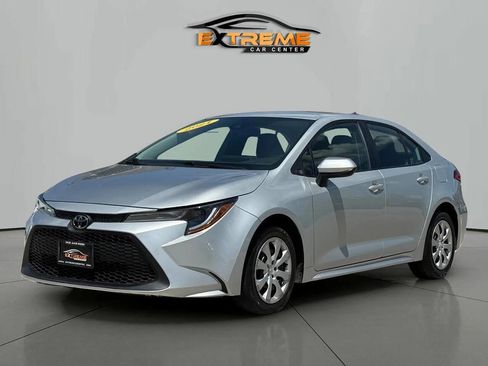 Used 2021 Toyota Corolla LE image 2