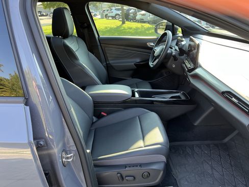 Used 2023 Volkswagen ID.4 S RWD image 28