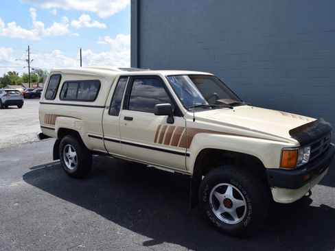 Used 1988 Toyota Pickup SR5 image 31