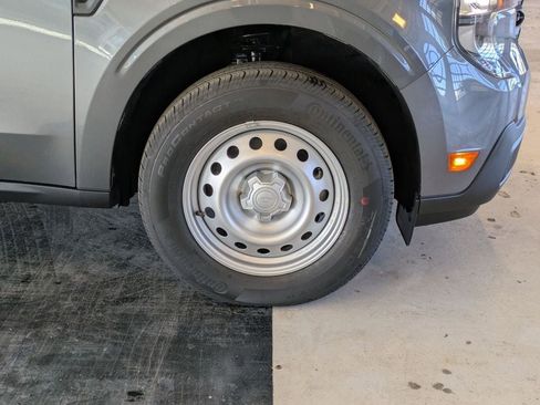 New 2025 Ford Maverick XL image 22