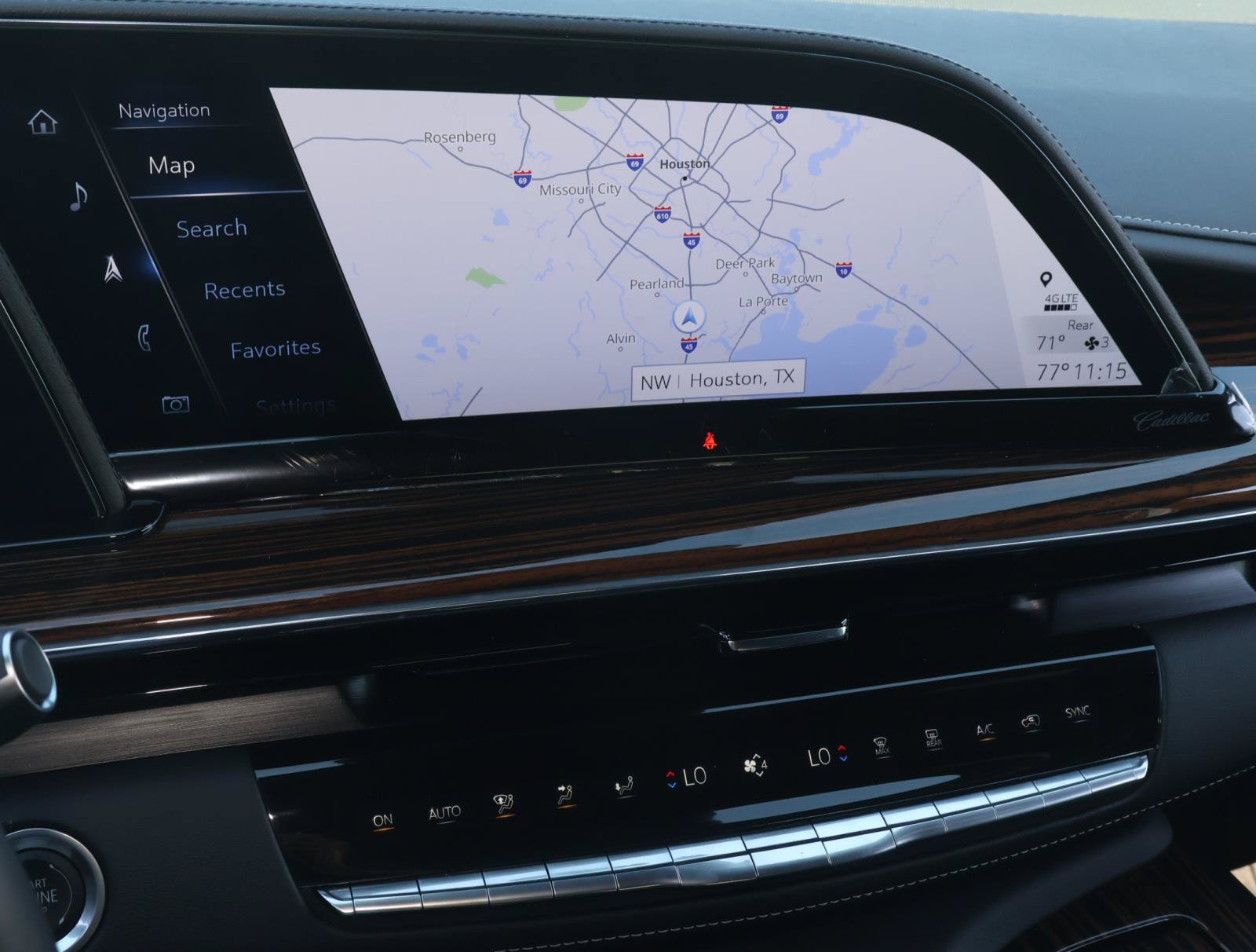 Certified 2024 Cadillac Escalade Luxury RWD image 30