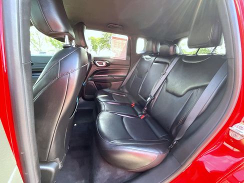 Certified 2023 Jeep Compass Limited image 19