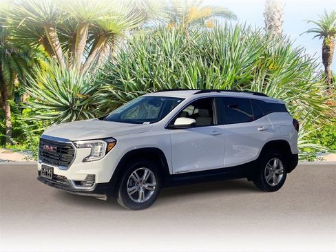 Used 2022 GMC Terrain SLE w/ Driver Convenience Package image 1