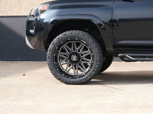 Used 2020 Toyota 4Runner TRD Off-Road Premium w/ Moonroof Package image 9