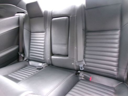 Used 2009 Dodge Challenger R/T image 12