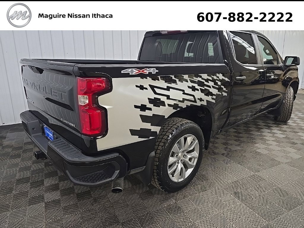 Used 2019 Chevrolet Silverado 1500 Custom w/ Custom Value Package AWD/4WD image 11
