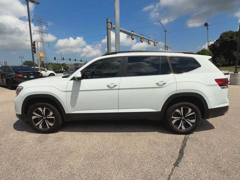 Used 2025 Volkswagen Atlas SE AWD/4WD image 5