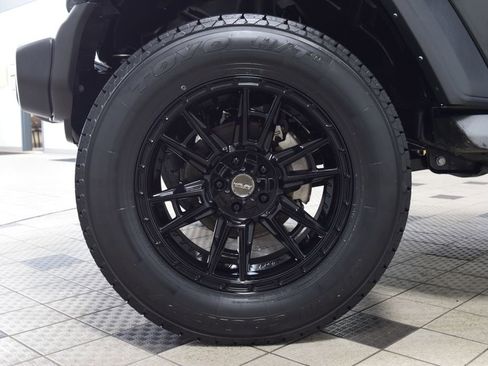 Used 2024 Jeep Wrangler Sport S image 24