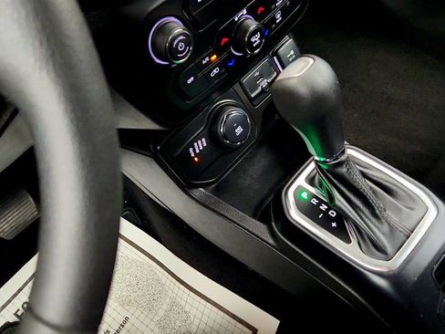 Used 2021 Jeep Renegade Sport AWD/4WD image 15