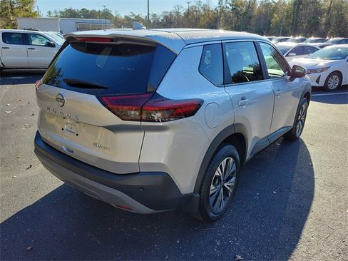 Certified 2023 Nissan Rogue SV image 5