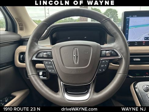 Certified 2022 Lincoln Nautilus AWD w/ Premium Package image 25