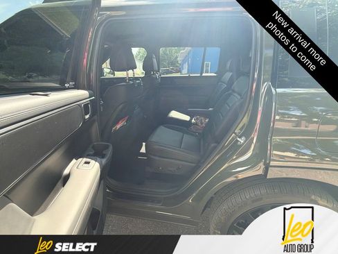 Used 2025 Hyundai Santa Fe Calligraphy AWD/4WD image 8