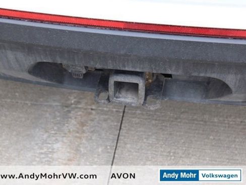 Used 2020 Volkswagen Atlas Cross Sport SE w/ Towing Package image 11