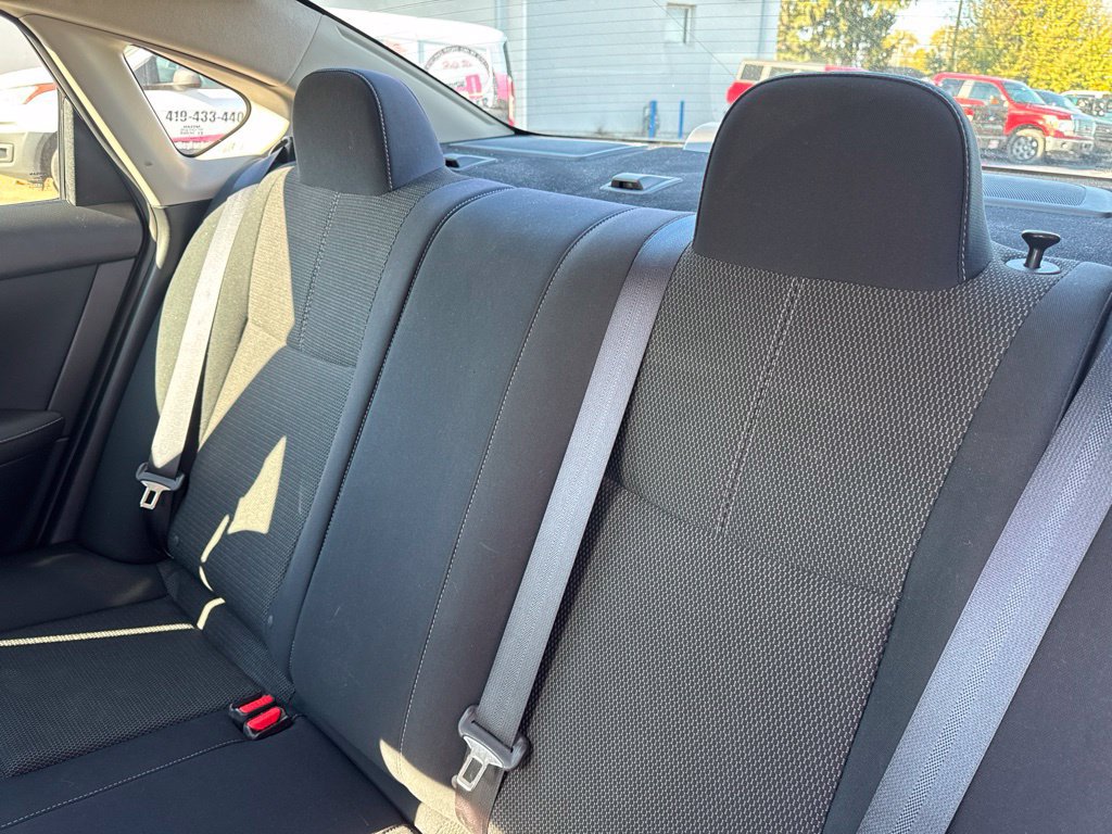 Used 2017 Nissan Sentra S FWD image 27