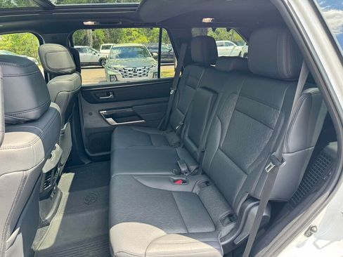 Used 2025 Toyota Sequoia Limited AWD/4WD image 9