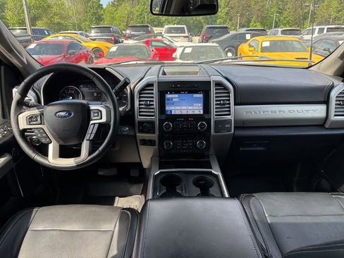 Used 2017 Ford F250 Lariat w/ Lariat Ultimate Package image 13