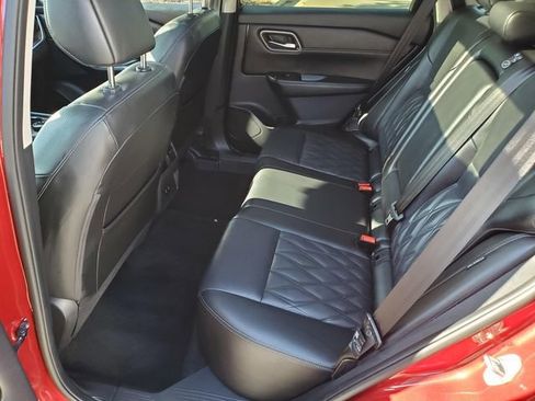 Certified 2024 Nissan Rogue Platinum image 10