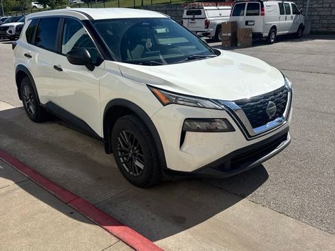 Used 2021 Nissan Rogue S AWD/4WD image 7