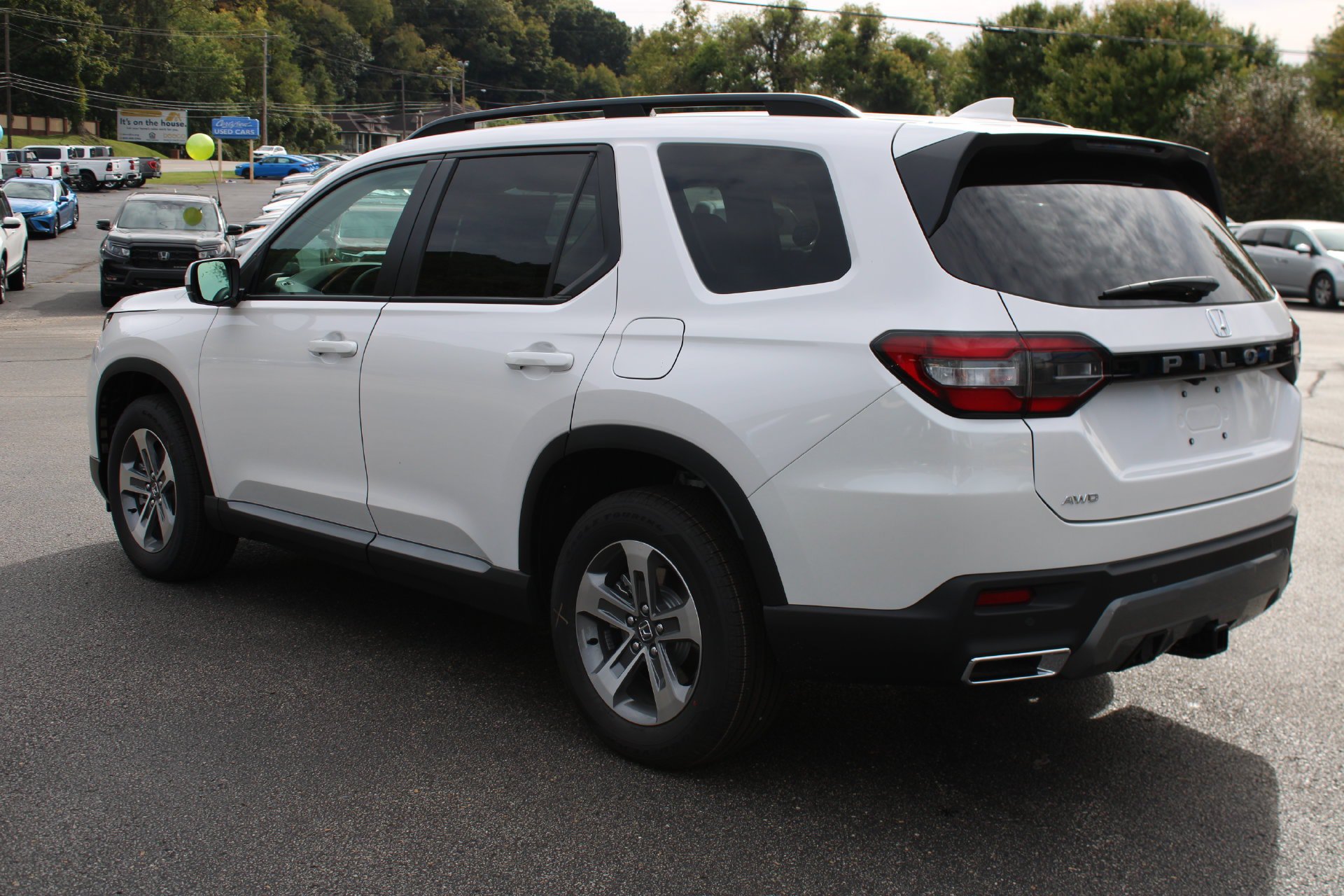 New 2026 Honda Pilot EX-L image 8
