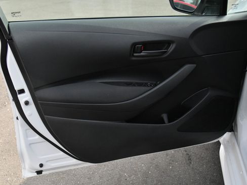 Used 2024 Toyota Corolla LE image 13