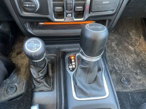 Used 2021 Jeep Wrangler Unlimited Sport image 10