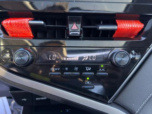 Used 2023 Toyota Camry XSE w/ Navigation Package image 26