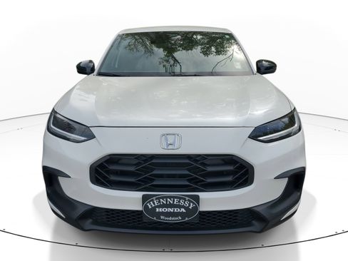 Used 2023 Honda HR-V Sport image 2