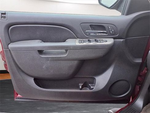 Used 2010 Chevrolet Tahoe LT w/ Luxury Package image 14