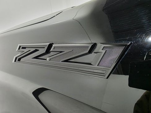 Used 2021 Chevrolet Silverado 1500 Custom Trail Boss w/ Midnight Edition image 29