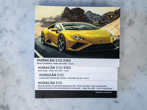 Used 2021 Lamborghini Huracan EVO RWD image 20