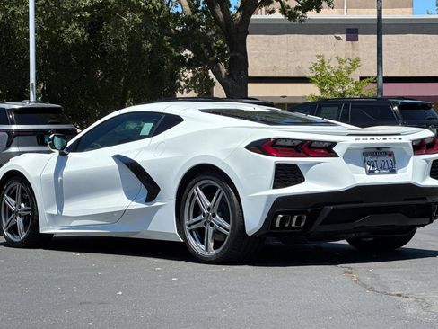 Used 2026 Chevrolet Corvette Stingray Coupe w/ 1LT RWD image 5