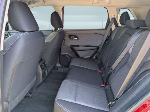 Used 2023 Nissan Rogue SV image 15