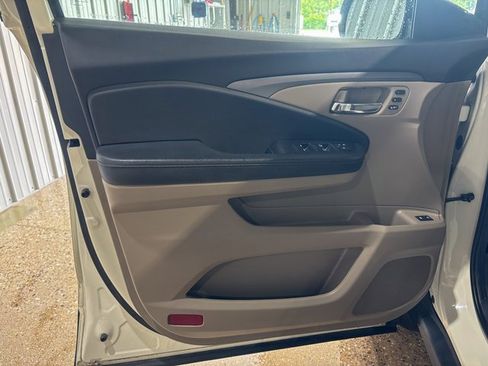 Used 2019 Honda Pilot EX-L image 19